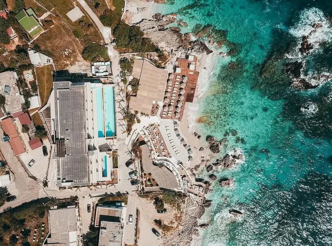 Flow Beach Club 1